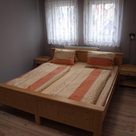 Apartments Viktoria Klinovec Kovarska Luaran gambar