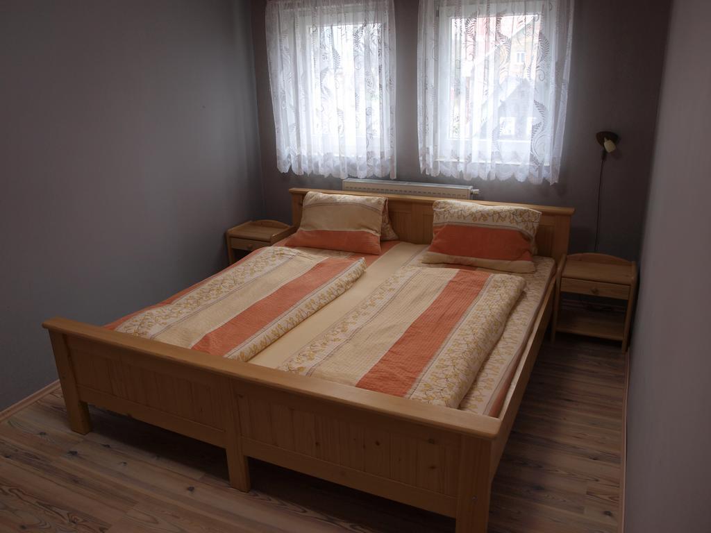 Apartments Viktoria Klinovec Kovarska Luaran gambar