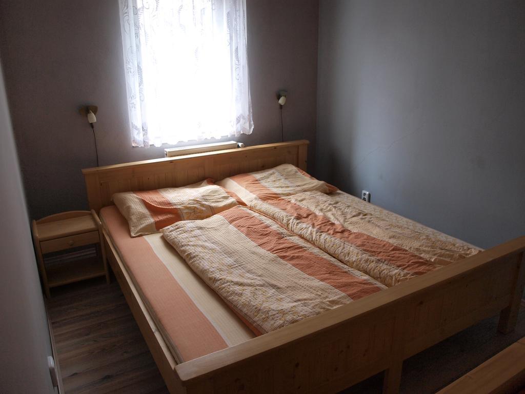 Apartments Viktoria Klinovec Kovarska Luaran gambar