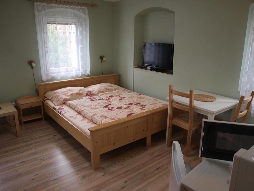Apartments Viktoria Klinovec Kovarska Luaran gambar